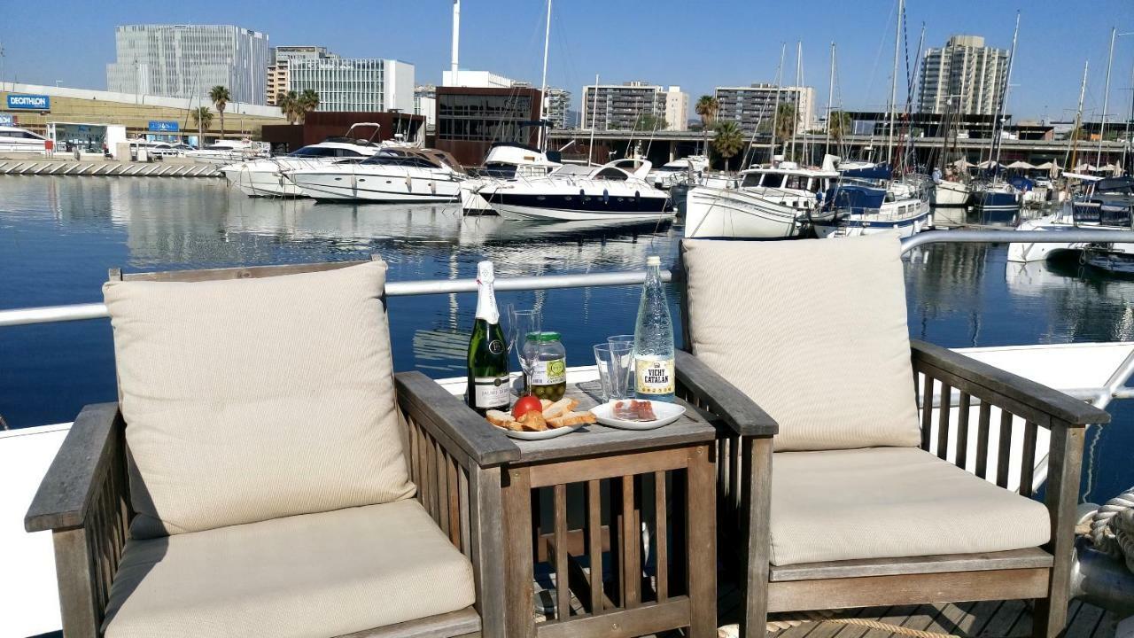 Your Own Private Yacht Hotel Sant Adrià de Besòs Eksteriør billede